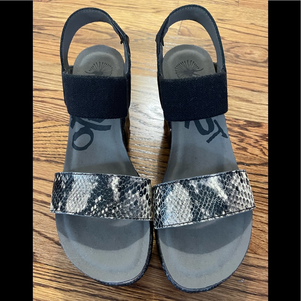 OTBT leather and fabric snake print sandals